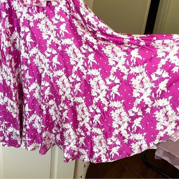 AMUR Dress Off-The-Shoulder Popover Waist Floral Silk Flowy Midi Magenta 4 NWT - Picture 5 of 7